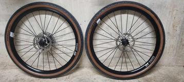 Opruiming dt-swiss newmen syncros roval specialized sram beschikbaar voor biedingen