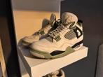 Jordan 4 olive green. Maat 41. Gedragen maar verzorgd, Kleding | Heren, Schoenen, Overige kleuren, Ophalen of Verzenden, Sneakers