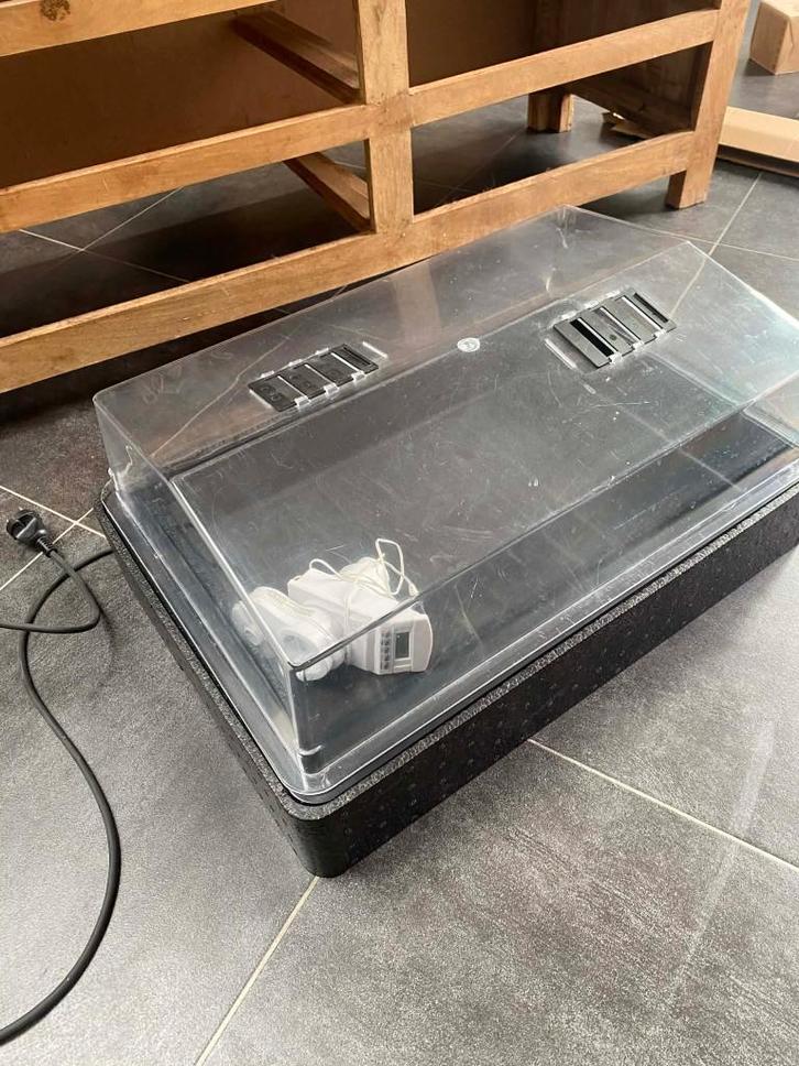 Verwarmde propagator 50 W met electronische thermostaat., Tuin en Terras, Kweekspullen, Zo goed als nieuw, Kweekbak, Ophalen of Verzenden