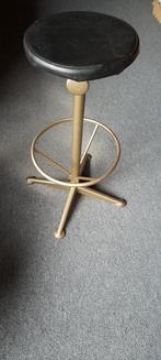 Kruk, stoel, metaal, hoogte-verstelbaar, Ophalen, In hoogte verstelbaar, Zo goed als nieuw, IJzer