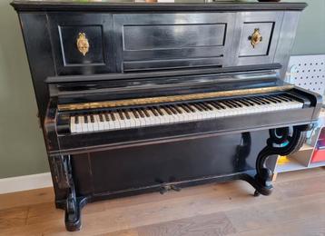 GRATIS piano beschikbaar voor biedingen