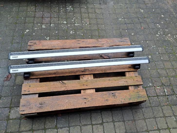 Thule WingBar Evo 135 711400 + Pieds 710600, Autos : Divers, Porte-bagages, Utilisé, Enlèvement