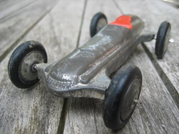 MÔBIUS, kleine maar uiterst zeldzame F1 gemaakt in DUITSLAND, Hobby en Vrije tijd, Modelauto's | 1:43, Gebruikt, Auto, Overige merken