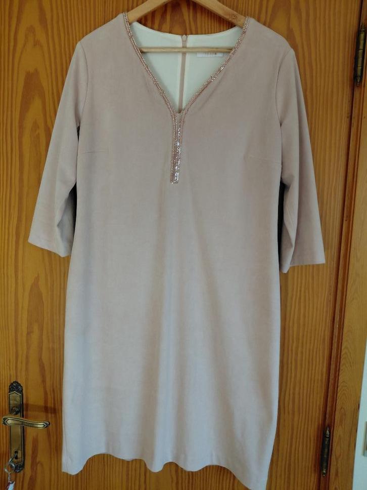 Roze jurkin suède. Maat 44. Merk Senso, Kleding | Dames, Jurken, Gedragen, Maat 42/44 (L), Roze, Knielengte, Ophalen of Verzenden