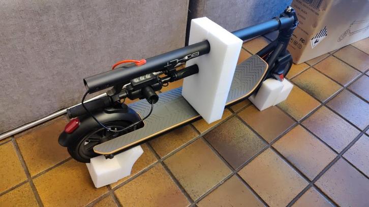 BOHLT EKICK 9 PRO
.
Elektrische step
., Fietsen en Brommers, Steps, Nieuw, Elektrische step (E-scooter), Ophalen