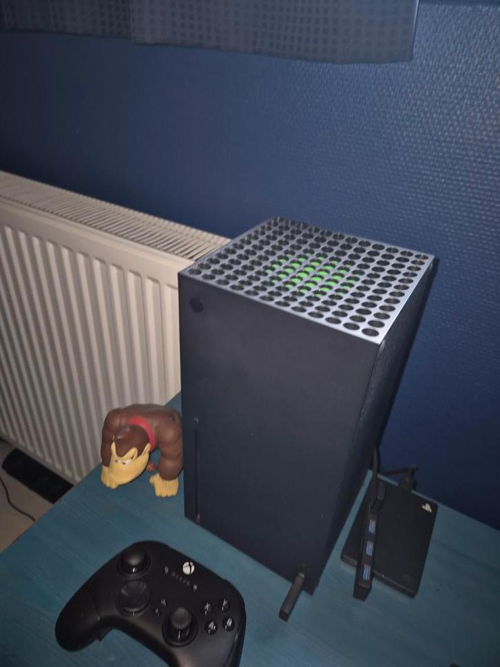 Xbox Series X + 1TB SSD storage expansion card & 2TB HDD, Games en Spelcomputers, Spelcomputers | Xbox Series X en S, Zo goed als nieuw