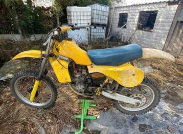 Oldtimer cross Motor gezocht beschikbaar voor biedingen