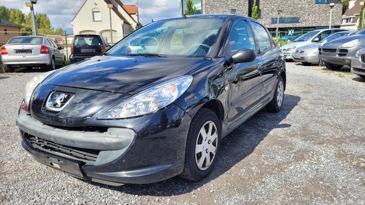 peugeot 206+ 1.1i wordt GEKEURD OHBOEK 2010, Auto's, Peugeot, Bedrijf, Te koop, ABS, Airbags, Boordcomputer, Centrale vergrendeling