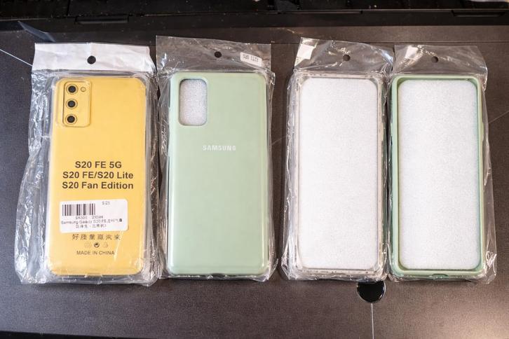 Samsung S20 FE 5G hoesjes – transparant & lichtgroen, Telecommunicatie, Mobiele telefoons | Hoesjes en Screenprotectors | Samsung