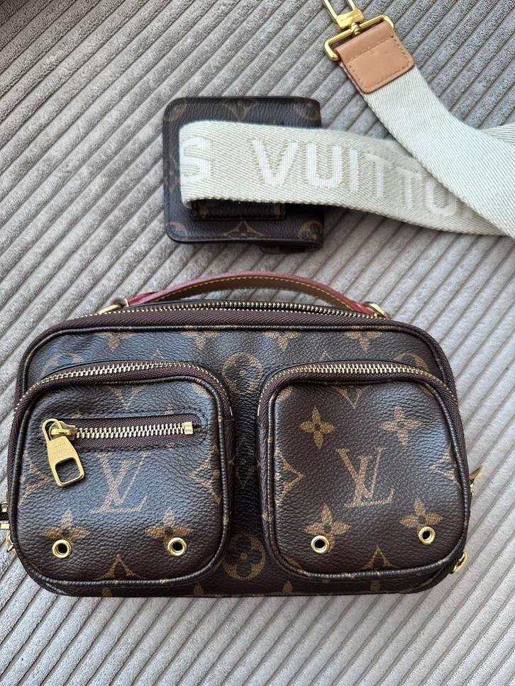 Sac Louis Vuitton Utility, Kleding | Dames, Riemen en Ceinturen, Zo goed als nieuw, Ophalen