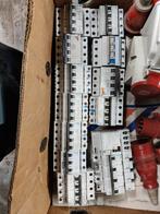 Driefase zekeringen en differentieel - 50euro vaste prijs, Ophalen of Verzenden, Zo goed als nieuw