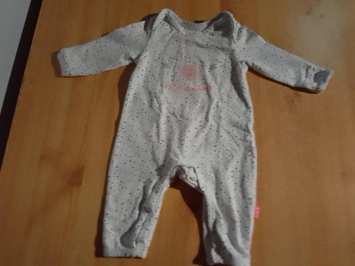 Rompertje lange mouwen wit met zwarte stippen Hema maat 56, Kinderen en Baby's, Babykleding | Maat 56, Zo goed als nieuw, Meisje