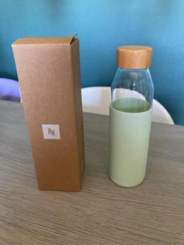 Nespresso waterfles nieuw in doos voor 5 euro  beschikbaar voor biedingen