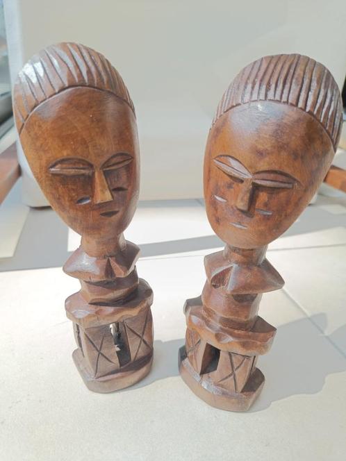 Set van twee Afrikaanse houten beeldjes, Antiek en Kunst, Kunst | Beelden en Houtsnijwerken, Ophalen