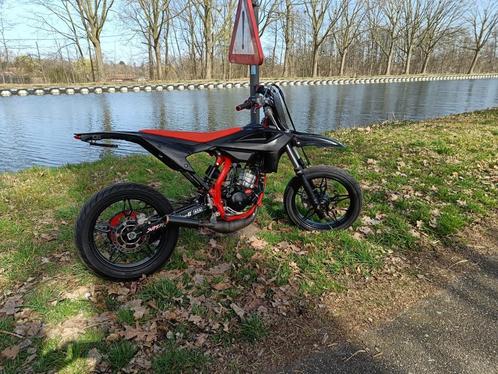 Beta 50 rr supermotard 88cc Stage 6, Fietsen en Brommers, Brommers | Overige merken, Zo goed als nieuw, Klasse B (45 km/u), Ophalen