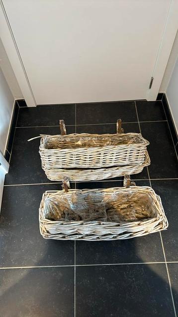 4 rieten bloembakken voor balkon, Tuin en Terras, Ophalen of Verzenden, Gebruikt