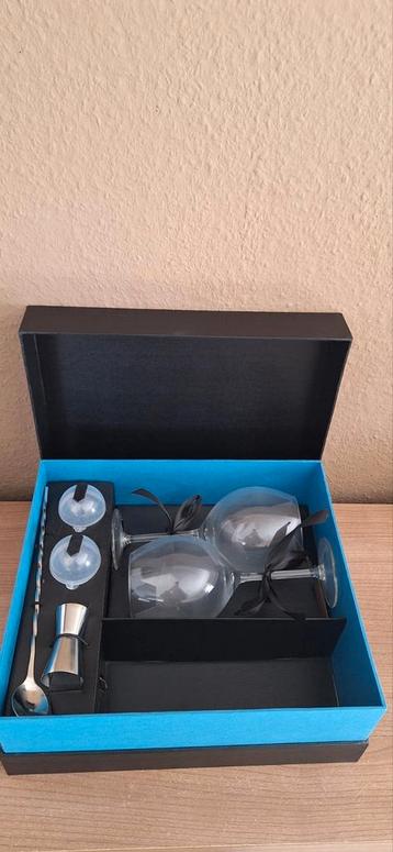 Cadeau set van 2 gin/ coctail glazen met accessoires, Ophalen, Nieuw