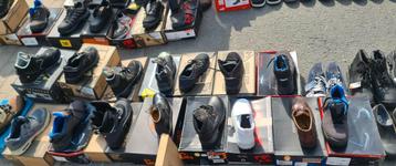 Ongeveer 175 paar nieuwe werkschoenen alle maten.
1 lot. beschikbaar voor biedingen