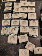 Set Niko ivoorkleur, Enlèvement