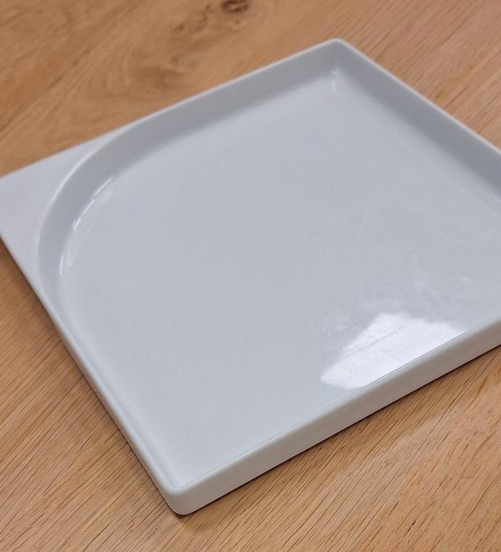 Restaurant porseleinen borden, Huis en Inrichting, Keuken | Servies, Zo goed als nieuw, Bord(en), Effen, Porselein, Ophalen