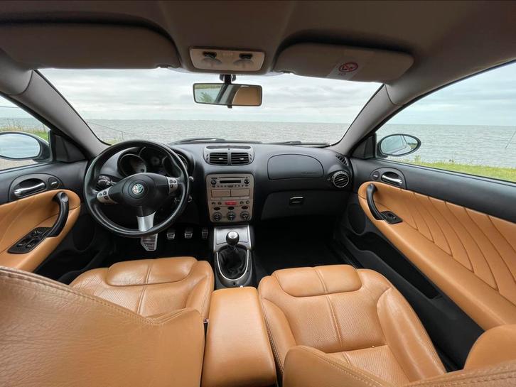 Te koop mooie Alfa 3.2 Gt Busso, Auto's, Alfa Romeo, Particulier, GT, ABS, Adaptive Cruise Control, Airbags, Airconditioning, Alarm
