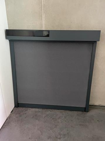 Zonnescreen op met zonnepaneel- 1mx1m, Tuin en Terras, Zonneschermen, Ophalen, Nieuw