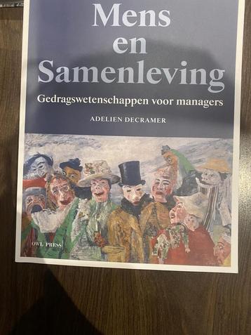 Adelien Decramer - Mens en samenleving beschikbaar voor biedingen