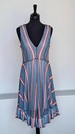 SANDRO. (NEW +/_ 245€), Kleding | Dames, Jurken, Ophalen of Verzenden, Zo goed als nieuw, Maat 38/40 (M)