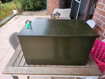 Brandkast metalen kist beschikbaar voor biedingen