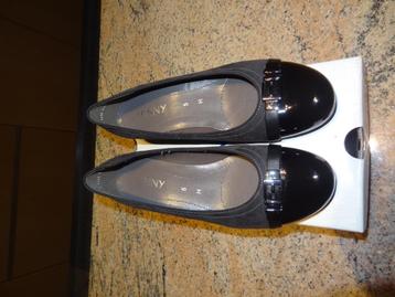Damesschoenen Jenny (by Ara) mt. 38(Nieuw / nooit gedragen), Schoenen met lage hakken, Zwart, Nieuw, Ophalen of Verzenden