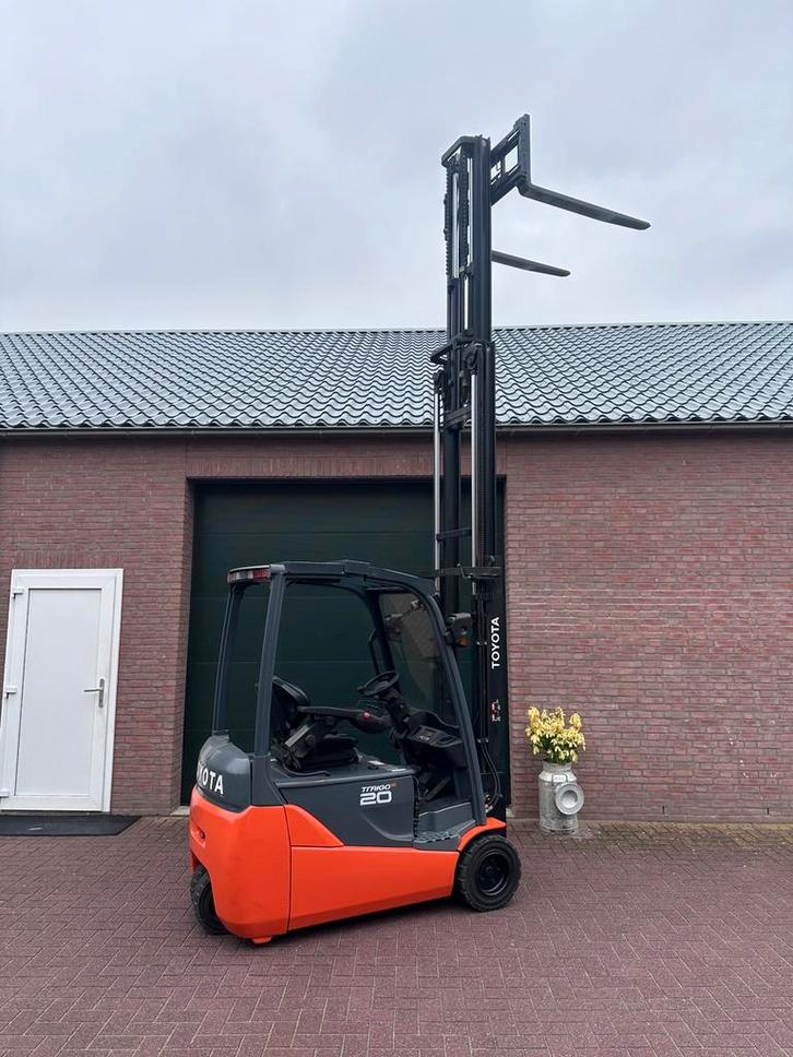 Toyota 8FBET20 2000kg 3700 uur elektrische heftruck, Zakelijke goederen, Machines en Bouw | Heftrucks en Intern transport, Heftruck