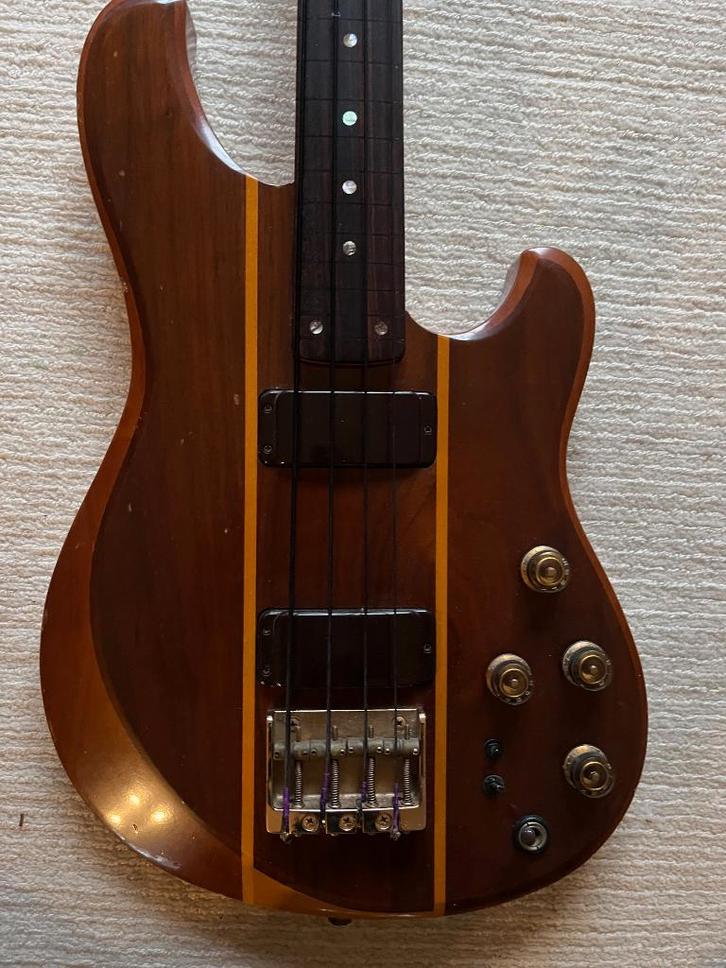 Ibanez ST824 fretless, 1980 – Zeer zeldzame Japan vintage, Musique & Instruments, Instruments à corde | Guitares | Basses, Utilisé