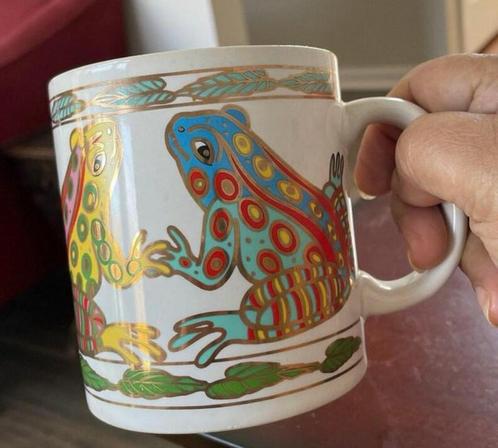 Fancy Fogs Koffiemok Waechteresbach Japan handgemaakt kikker, Antiek en Kunst, Antiek | Servies los, Ophalen of Verzenden