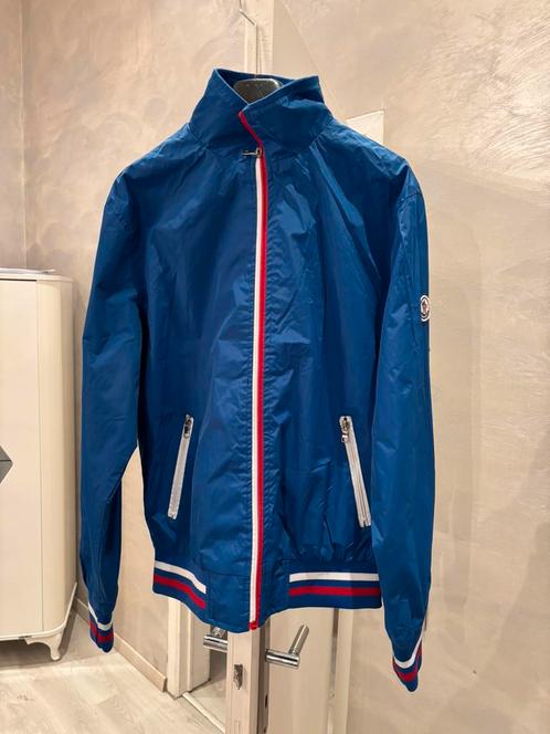 Moncler jas Maat M, Kleding | Heren, Jassen | Zomer, Zo goed als nieuw, Maat 48/50 (M), Blauw, Ophalen of Verzenden