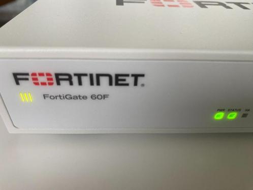 FortiGate 60F met laatste firmware, Computers en Software, Routers en Modems, Zo goed als nieuw, Ophalen of Verzenden