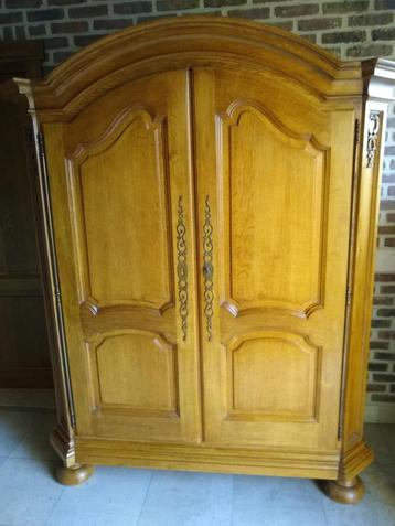 een houten kleerkast, Ophalen, Gebruikt