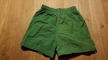 groene short of zwemshort Filou en Friends maat 128 beschikbaar voor biedingen