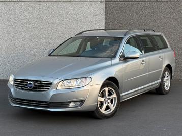 VOLVO V70 D2 - 2.0 DIESEL EURO6b • LEDER • GPS • XENON beschikbaar voor biedingen