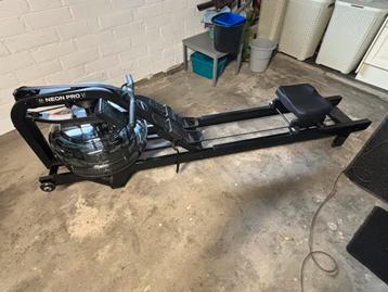 Roeimachine Neon pro v water beschikbaar voor biedingen