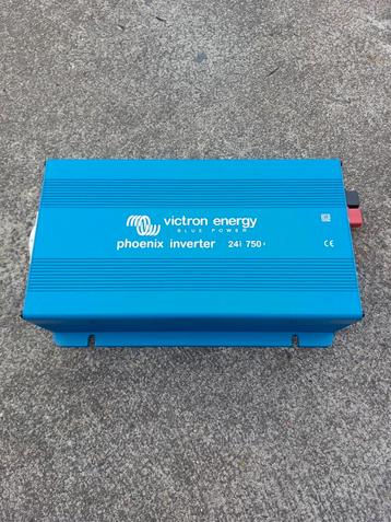 Omvormer 24v  750w  230V beschikbaar voor biedingen