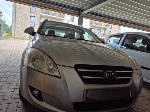 KIA CEE'D 1.6 CRDi turbodiesel16v, Auto's, Kia, Particulier, (Pro) Cee d, Diesel, Euro 4, Break, 5 deurs, Handgeschakeld, Zilver of Grijs