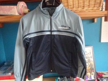 Veste de training 152 12 ans garçon bon état beschikbaar voor biedingen