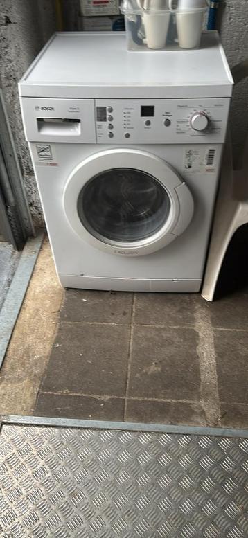 Bosch 4 maanden oud beschikbaar voor biedingen
