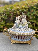 Mooie antieke vaas, Ophalen