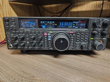 Yaesu FT  2000 beschikbaar voor biedingen