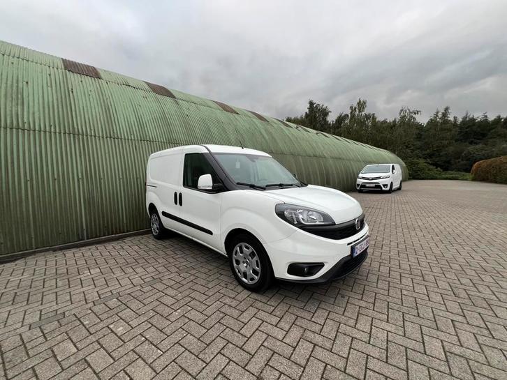Fiat Doblò 1.6 Diesel – 79.000 km – alle opties inbegrepen, Auto's, Fiat, Bedrijf, Doblo, ABS, Achteruitrijcamera, Adaptieve lichten