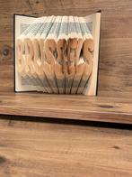 Unique Book Art – Handmade Home Decoration, Ophalen of Verzenden, Zo goed als nieuw