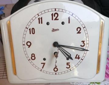 PORSELEINEN KLOK beschikbaar voor biedingen