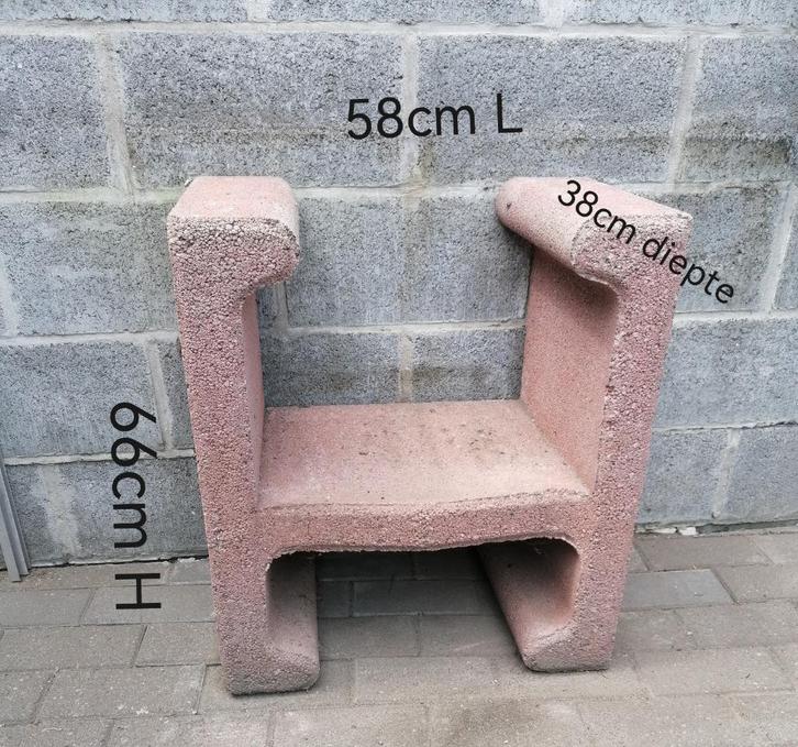 Stenen onderstel Barbecue nog nieuw, Terug te koop, Tuin en Terras, Houtskoolbarbecues, Nieuw, Ophalen