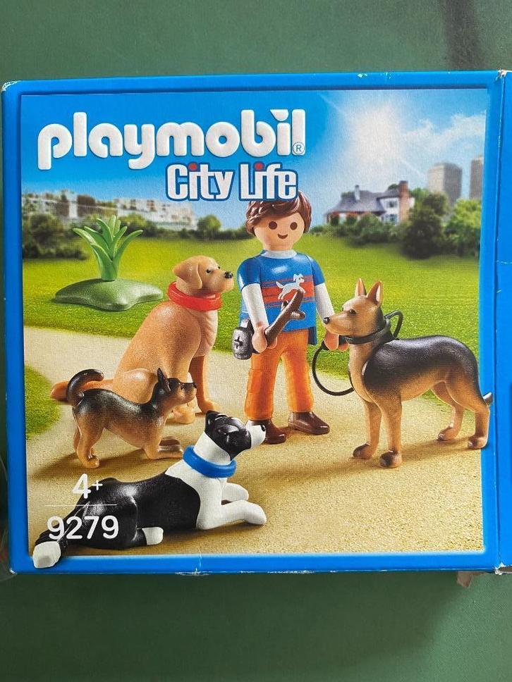 Playmobil Set  9279 City Life – Hondenbegeleider  met 4 hond, Kinderen en Baby's, Speelgoed | Playmobil, Zo goed als nieuw, Complete set
